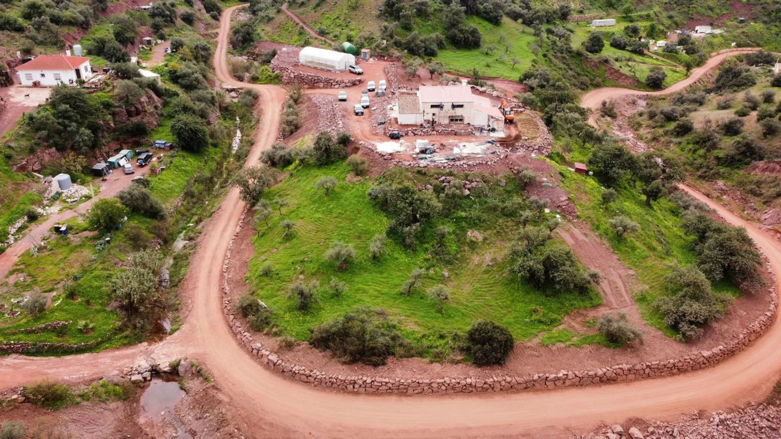 EXCLUSIVE SUSTAINABLE RUSTIC ESTATE · 50,000 m² · LUXURY ECO-FRIENDLY VILLA