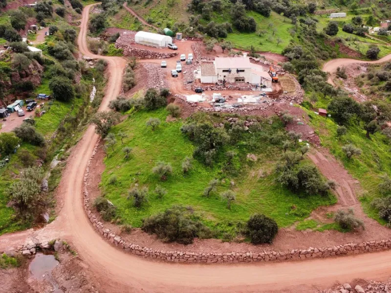EXCLUSIVE SUSTAINABLE RUSTIC ESTATE · 50,000 m² · LUXURY ECO-FRIENDLY VILLA