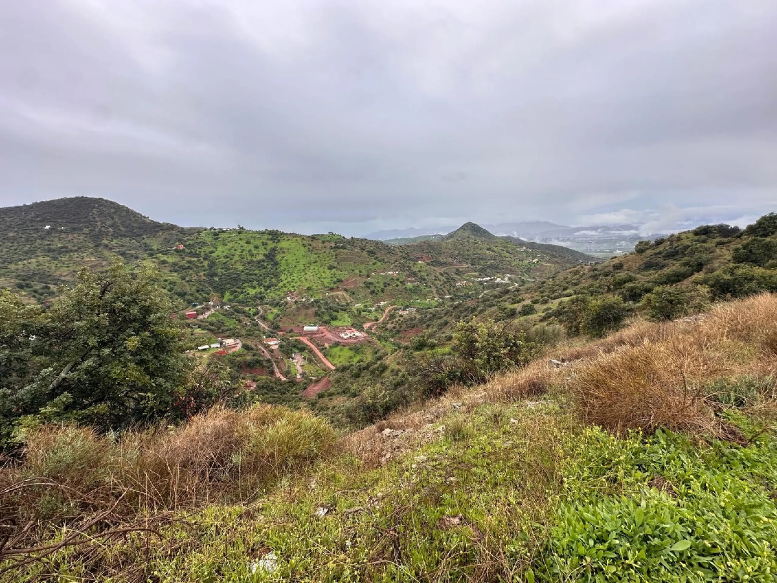 EXCLUSIVE SUSTAINABLE RUSTIC ESTATE · 50,000 m² · LUXURY ECO-FRIENDLY VILLA
