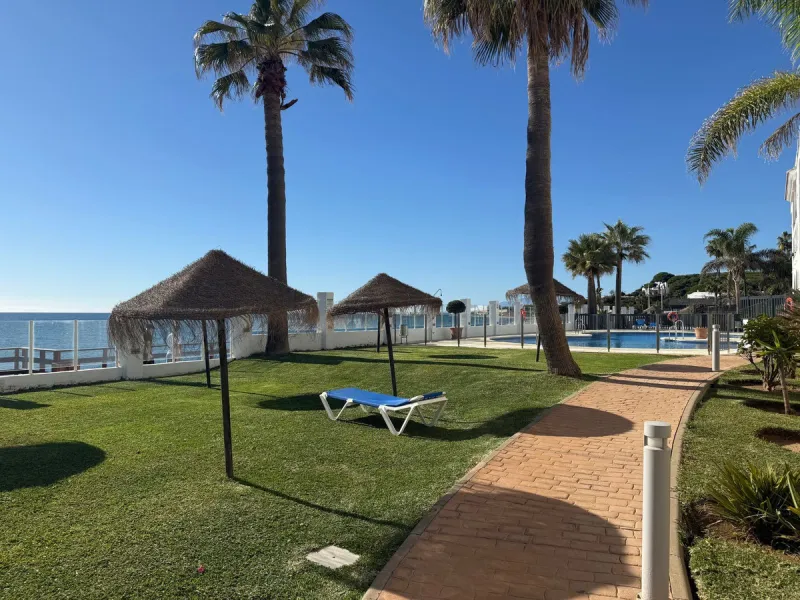 Апартамент средний этаж, Calahonda, Costa del Sol