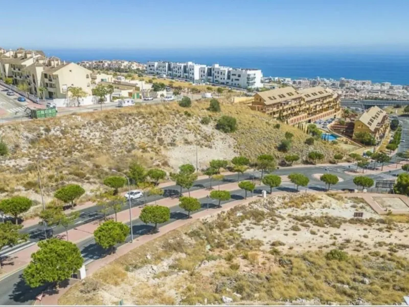 Plot - Residential Plot в продаже в Benalmadena, Málaga. Площадь участка 676 м²