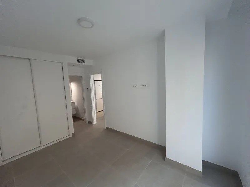 Middle Floor Apartment, Estepona, Costa del Sol.