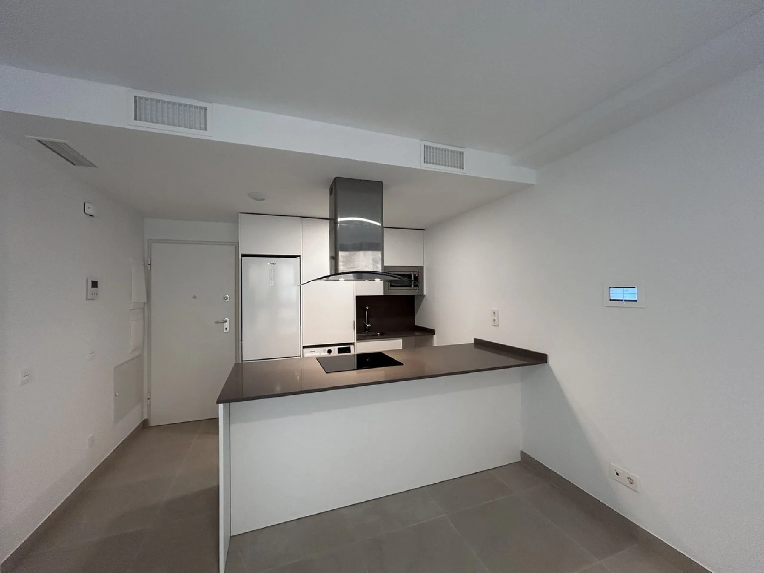 Middle Floor Apartment, Estepona, Costa del Sol.