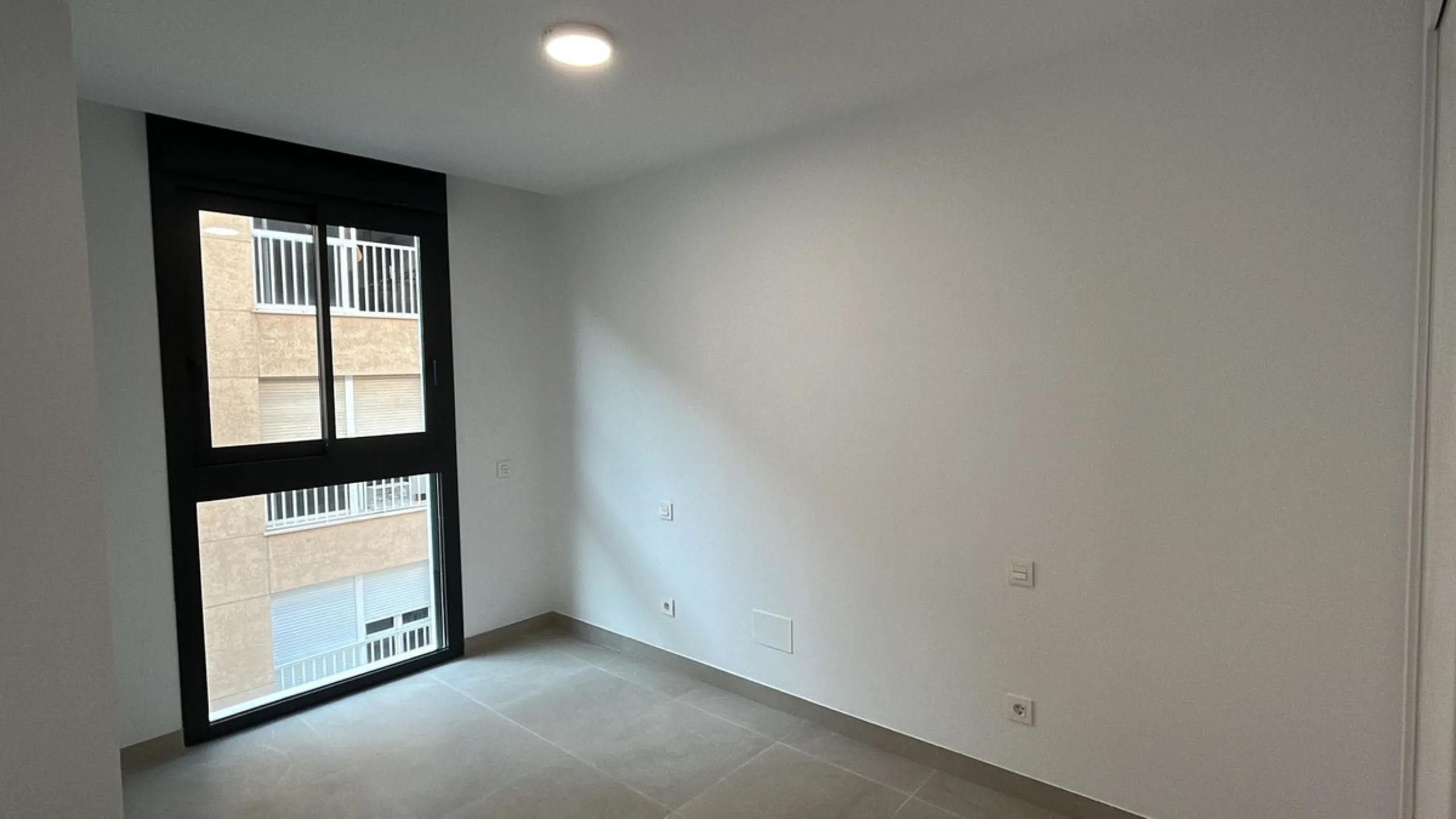 Middle Floor Apartment, Estepona, Costa del Sol.