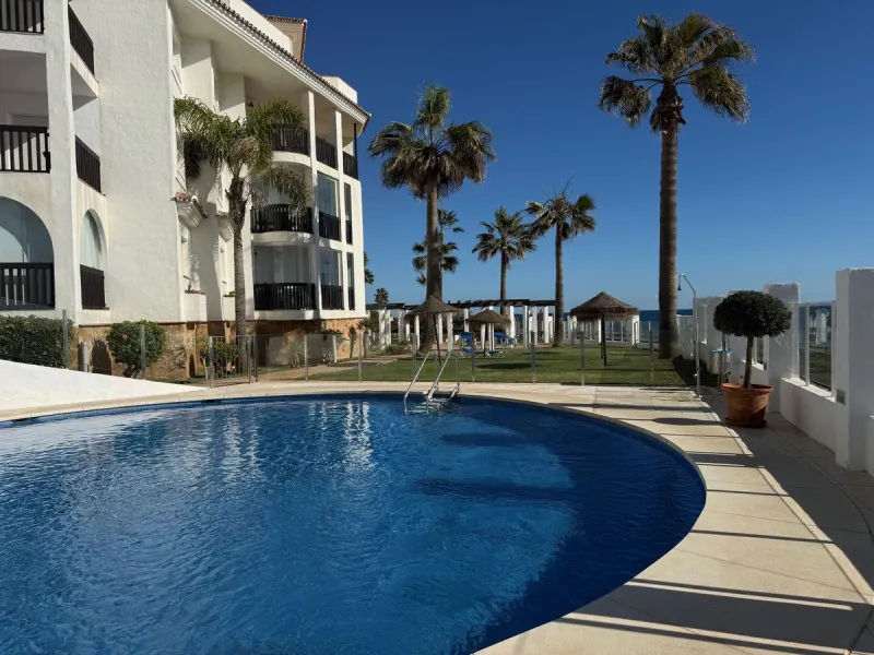 Апартамент средний этаж, Calahonda, Costa del Sol