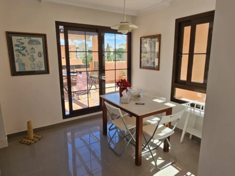 Duplex penthouse in Benamara, Estepona, one of the most outstanding properties in the development due to its excellent south-facing orientation and spacious layout on two levels, designed to make the most of natural light and space.