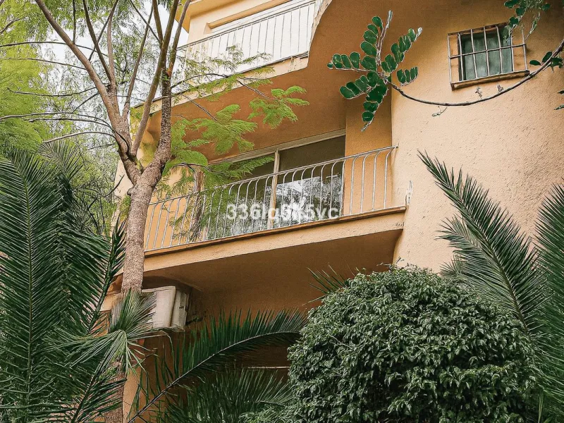 Discover this characterful, traditional Spanish-style villa in an exceptional location in Benahavís, set right beside the river. The villa offers five spacious bedrooms and three bathrooms, making it ideal for those looking for a generous family home or a