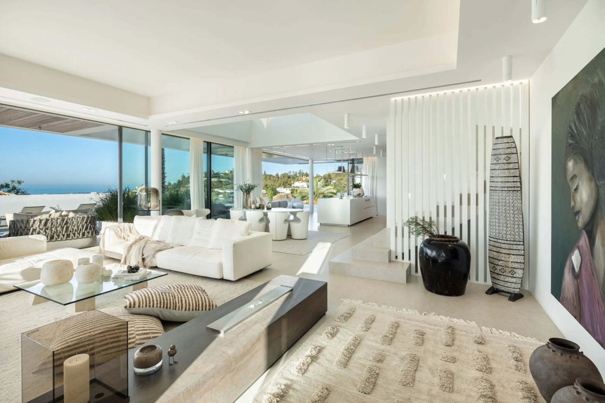 Nestled in the serene enclave of La Quinta, this contemporary villa, built in 2021, is designed to capture the essence of luxury living. South-facing, it offers stunning, sweeping views from the impressive La Concha Mountain to the Mediterranean Sea and e