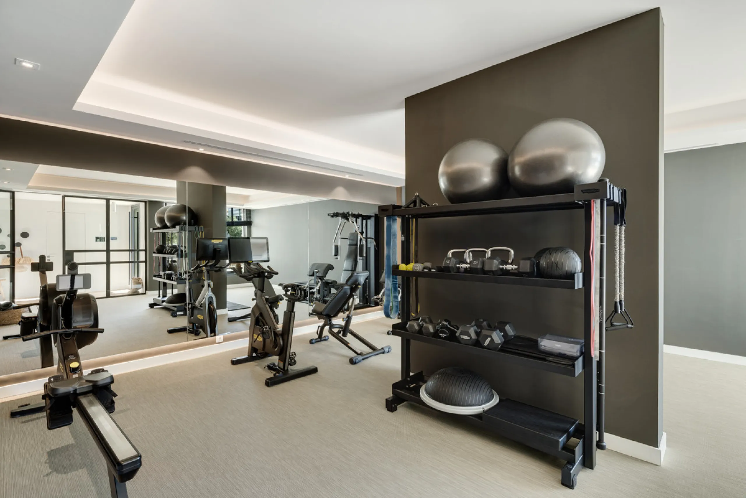 Nestled in the serene enclave of La Quinta, this contemporary villa, built in 2021, is designed to capture the essence of luxury living. South-facing, it offers stunning, sweeping views from the impressive La Concha Mountain to the Mediterranean Sea and e