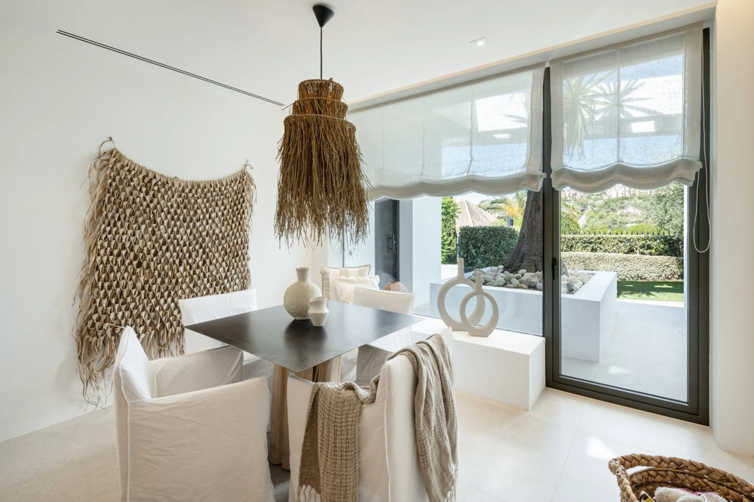 Nestled in the serene enclave of La Quinta, this contemporary villa, built in 2021, is designed to capture the essence of luxury living. South-facing, it offers stunning, sweeping views from the impressive La Concha Mountain to the Mediterranean Sea and e