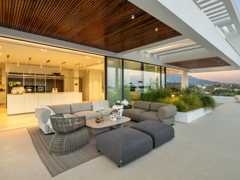 Nestled in the serene enclave of La Quinta, this contemporary villa, built in 2021, is designed to capture the essence of luxury living. South-facing, it offers stunning, sweeping views from the impressive La Concha Mountain to the Mediterranean Sea and e