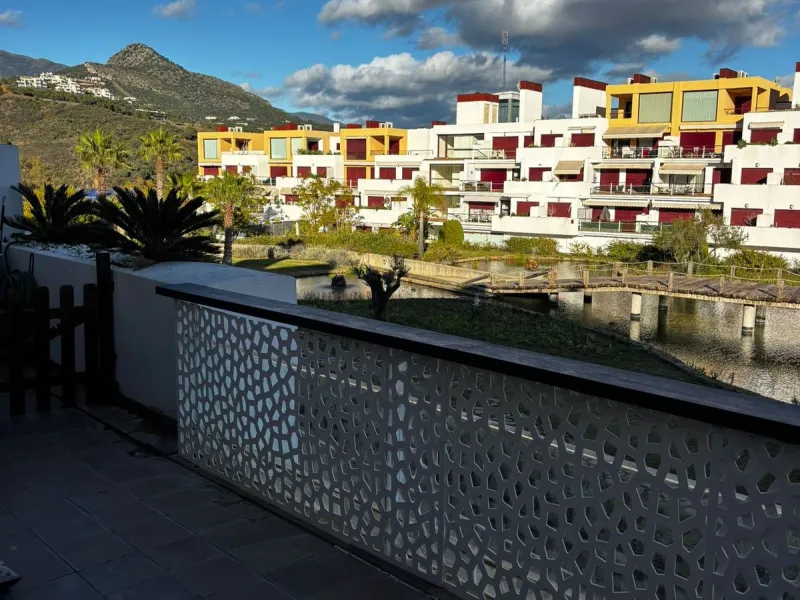 Charming 1-Bedroom Apartment in Parque Botánico Urbanisation – Estepona, with Resort Amenities