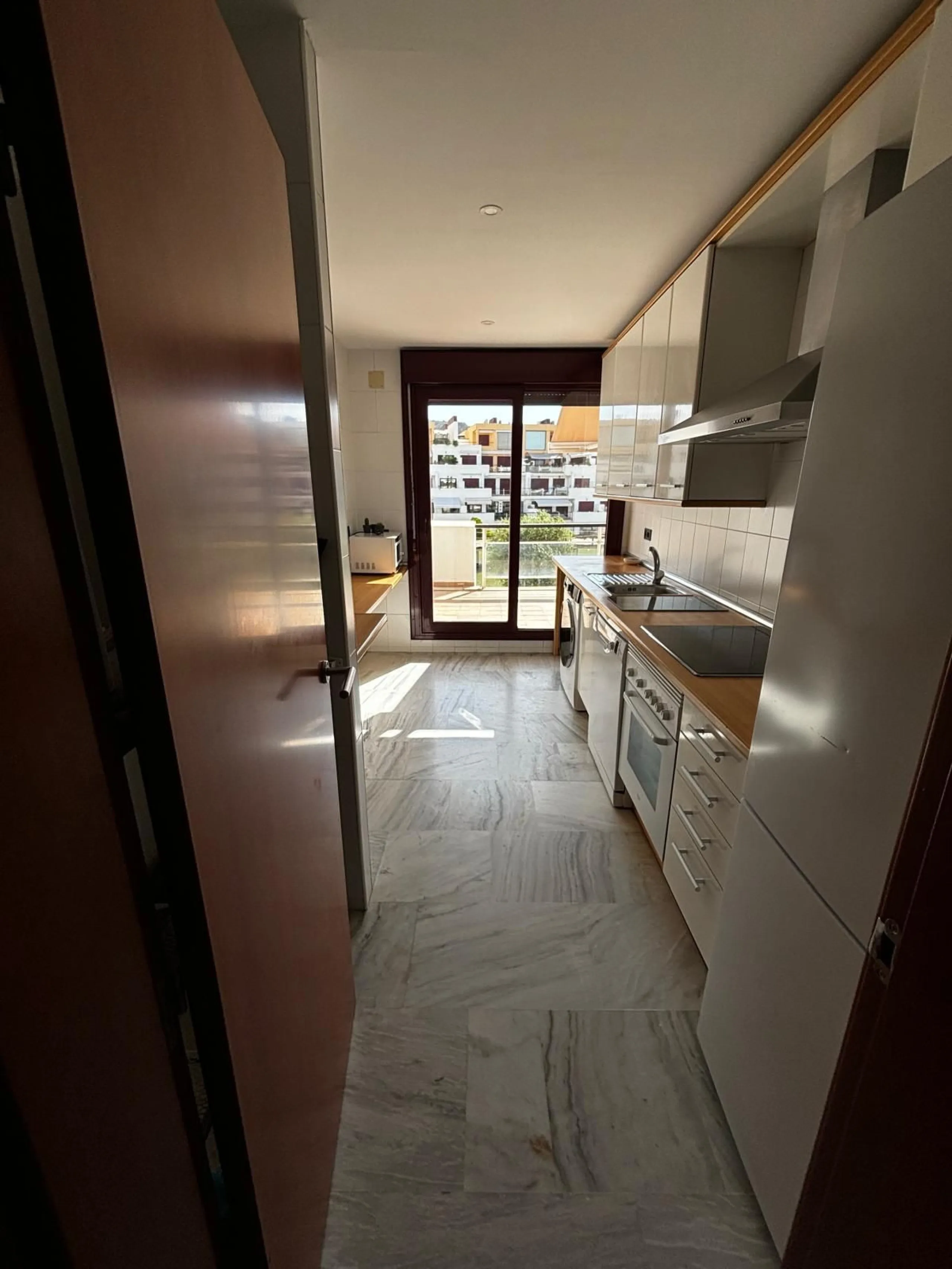 Charming 1-Bedroom Apartment in Parque Botánico Urbanisation – Estepona, with Resort Amenities