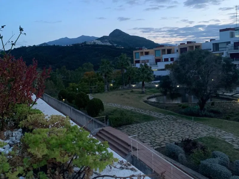 Charming 1-Bedroom Apartment in Parque Botánico Urbanisation – Estepona, with Resort Amenities