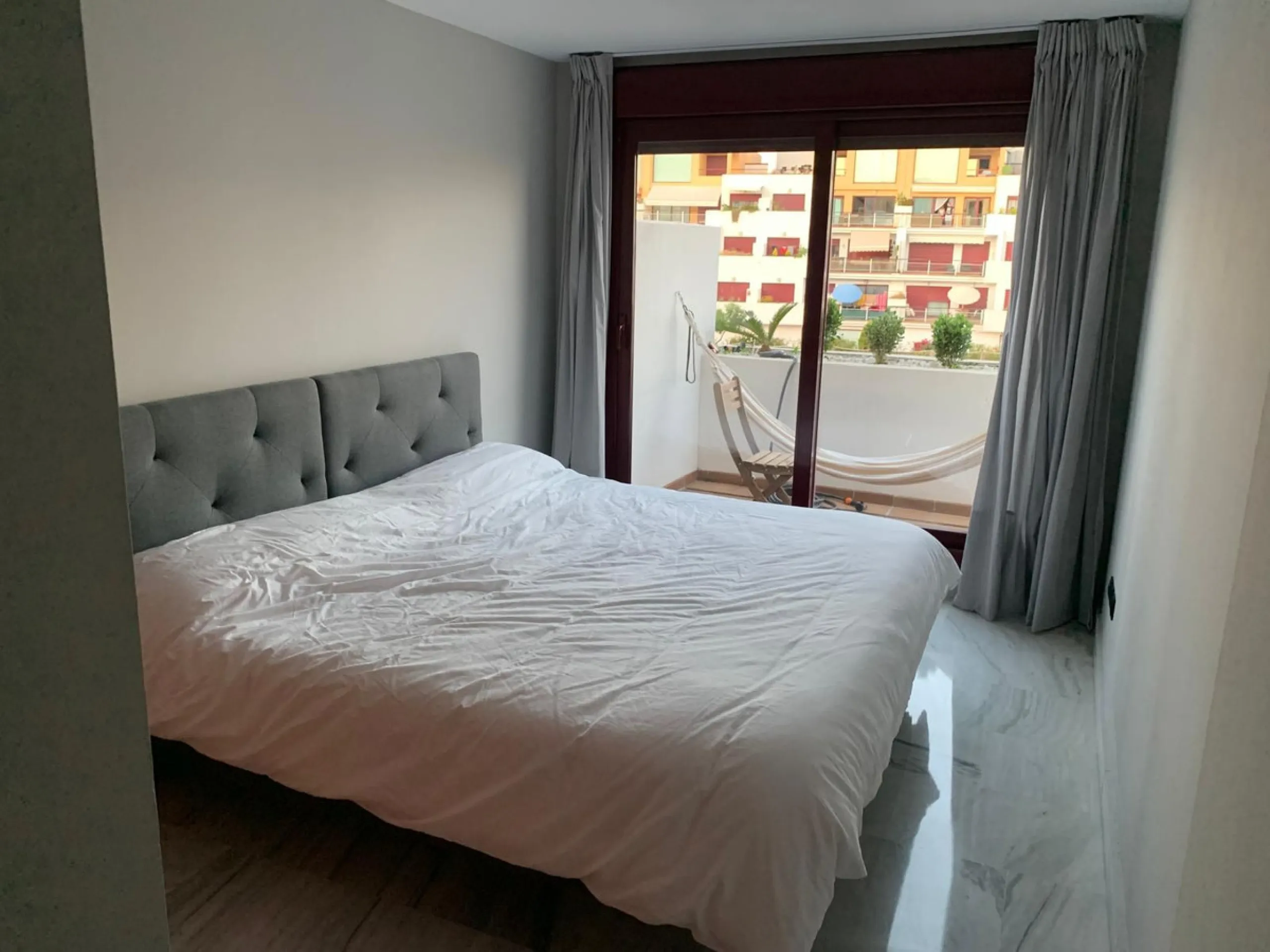 Charming 1-Bedroom Apartment in Parque Botánico Urbanisation – Estepona, with Resort Amenities