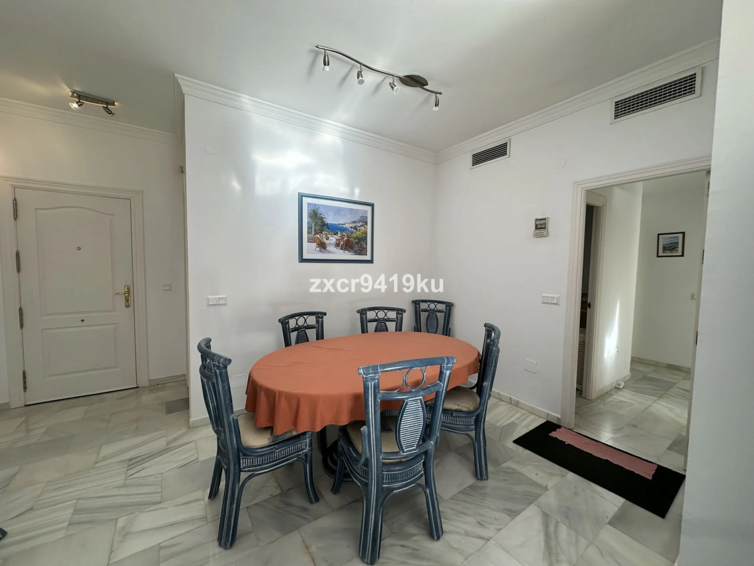 Apartment - Ground Floor Apartment в продаже в Marbella, Málaga. В доме 3 спален и 2 ванных комнат. Площадь дома 87 м². Площадь участка 58 м²