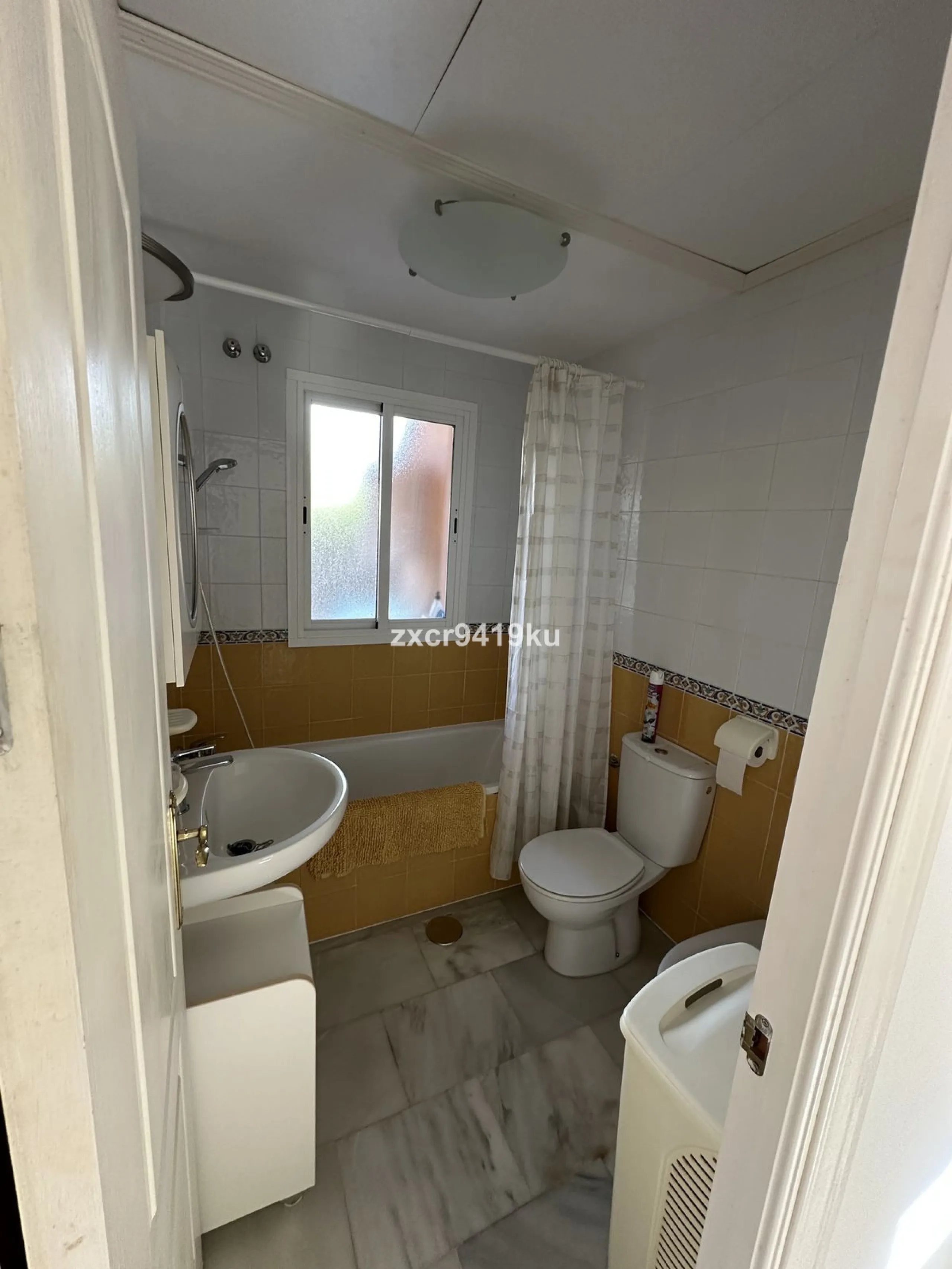 Apartment - Ground Floor Apartment в продаже в Marbella, Málaga. В доме 3 спален и 2 ванных комнат. Площадь дома 87 м². Площадь участка 58 м²