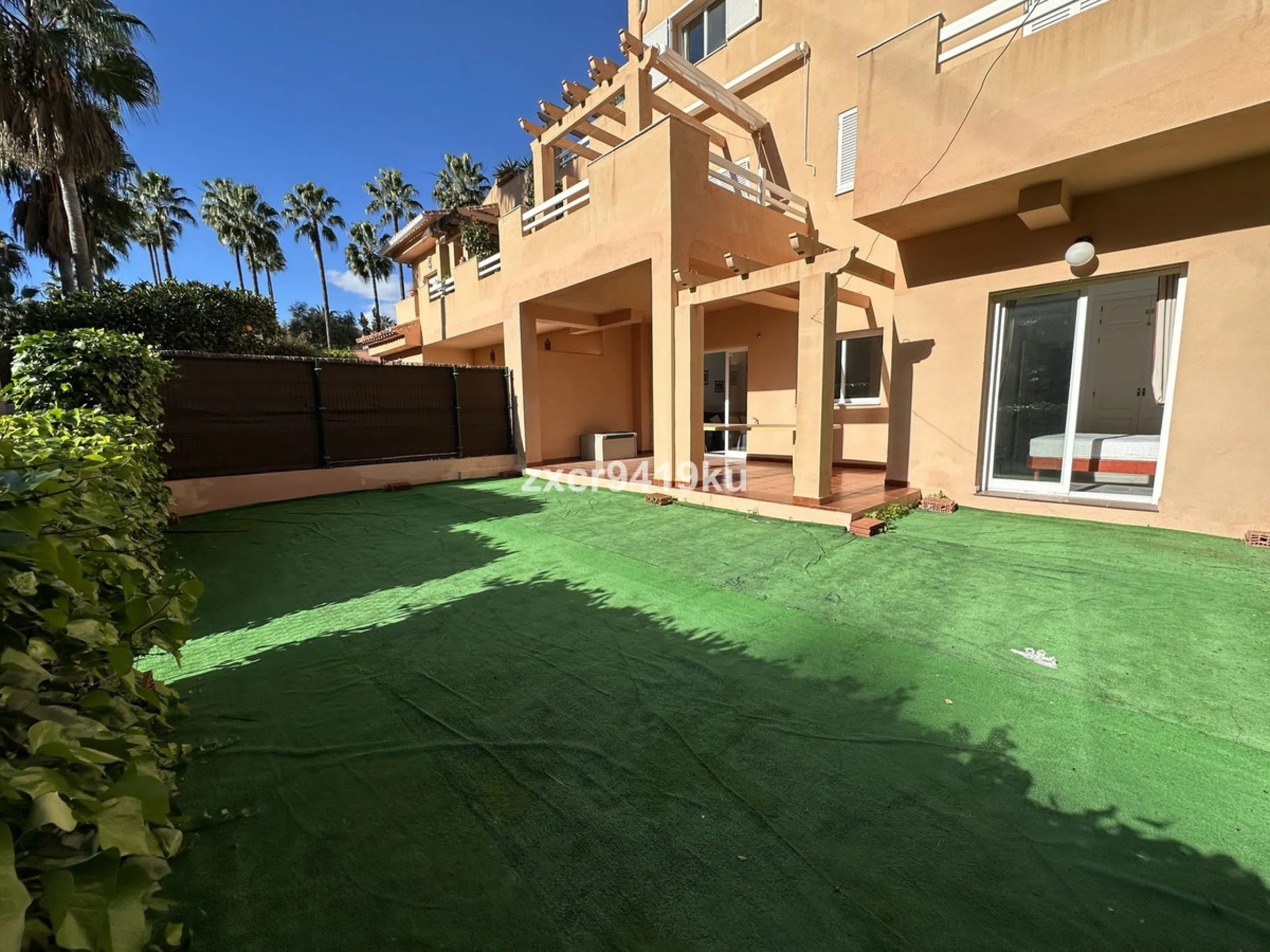 Apartment - Ground Floor Apartment в продаже в Marbella, Málaga. В доме 3 спален и 2 ванных комнат. Площадь дома 87 м². Площадь участка 58 м²