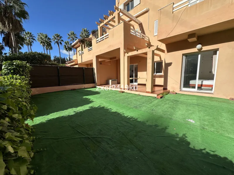 Apartment - Ground Floor Apartment в продаже в Marbella, Málaga. В доме 3 спален и 2 ванных комнат. Площадь дома 87 м². Площадь участка 58 м²