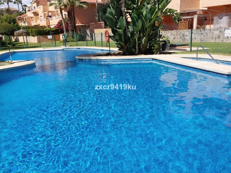 Apartment - Ground Floor Apartment в продаже в Marbella, Málaga. В доме 3 спален и 2 ванных комнат. Площадь дома 87 м². Площадь участка 58 м²