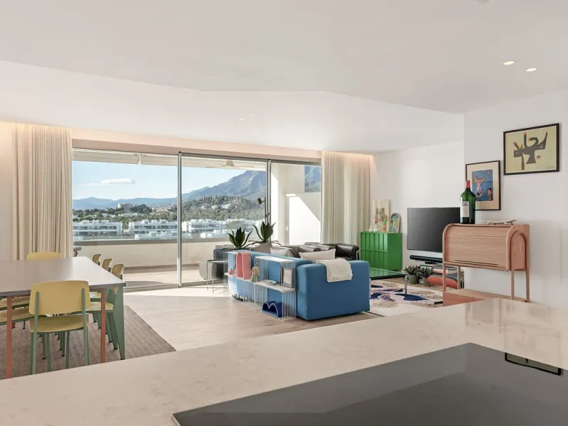 Situated in a gated development next to Santa Clara golf and minutes away from Marbella centre, this stunning modern penthouse has it all!