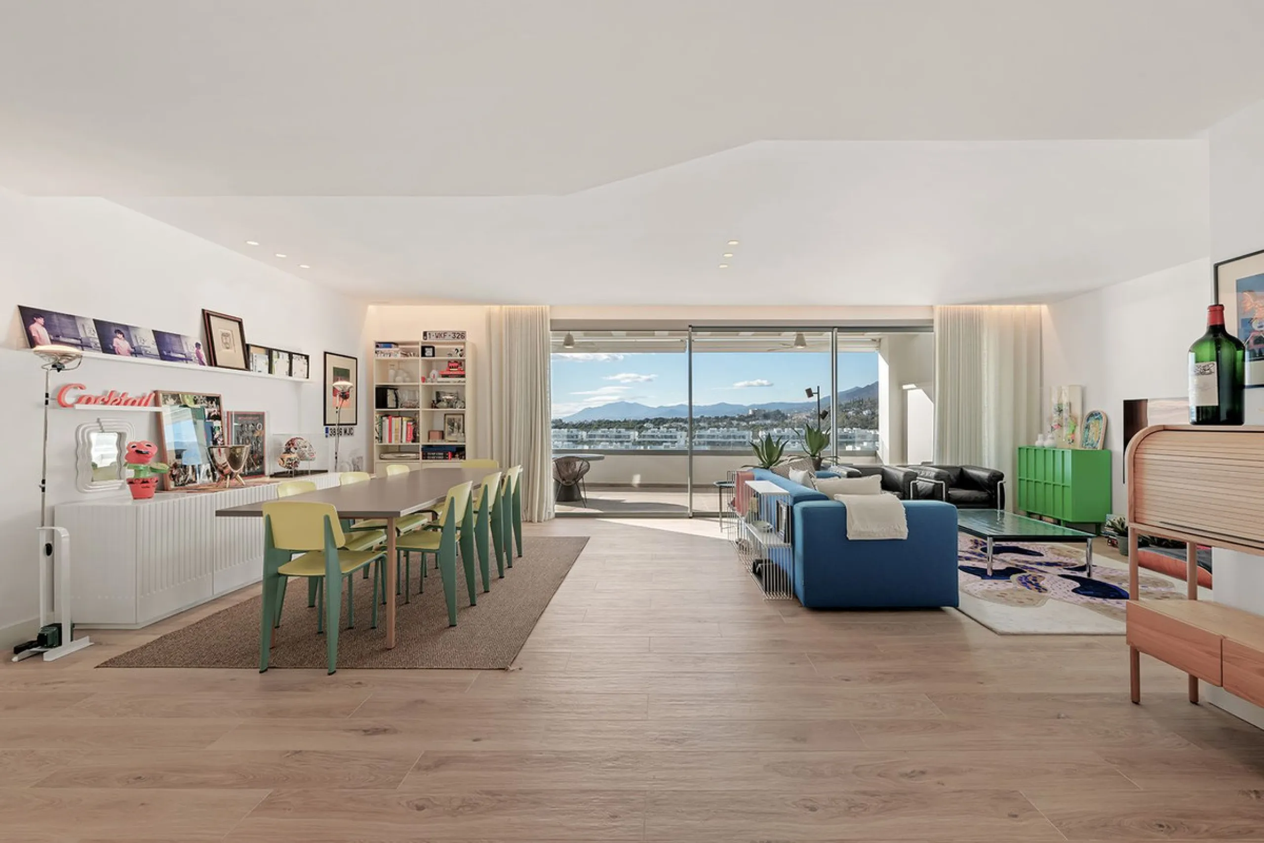 Situated in a gated development next to Santa Clara golf and minutes away from Marbella centre, this stunning modern penthouse has it all!