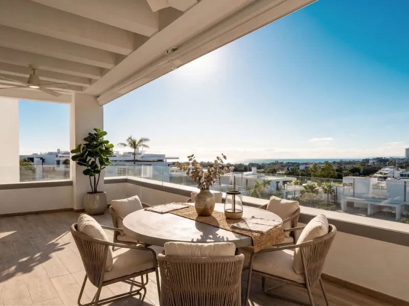 Situated in a gated development next to Santa Clara golf and minutes away from Marbella centre, this stunning modern penthouse has it all!