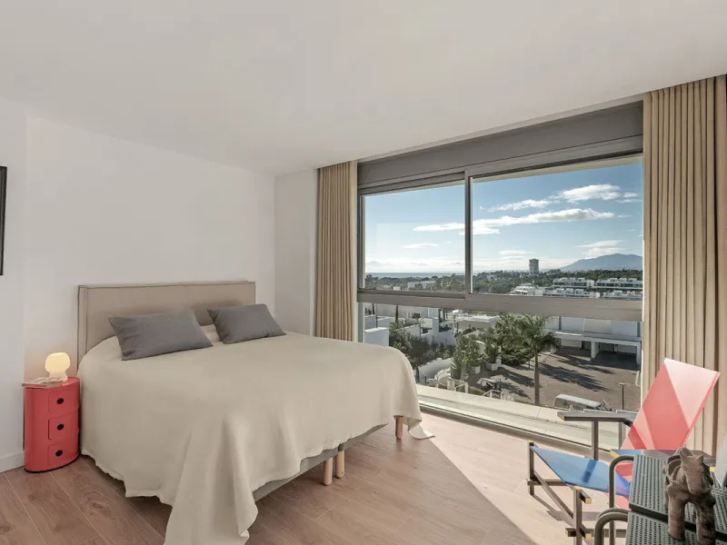 Situated in a gated development next to Santa Clara golf and minutes away from Marbella centre, this stunning modern penthouse has it all!