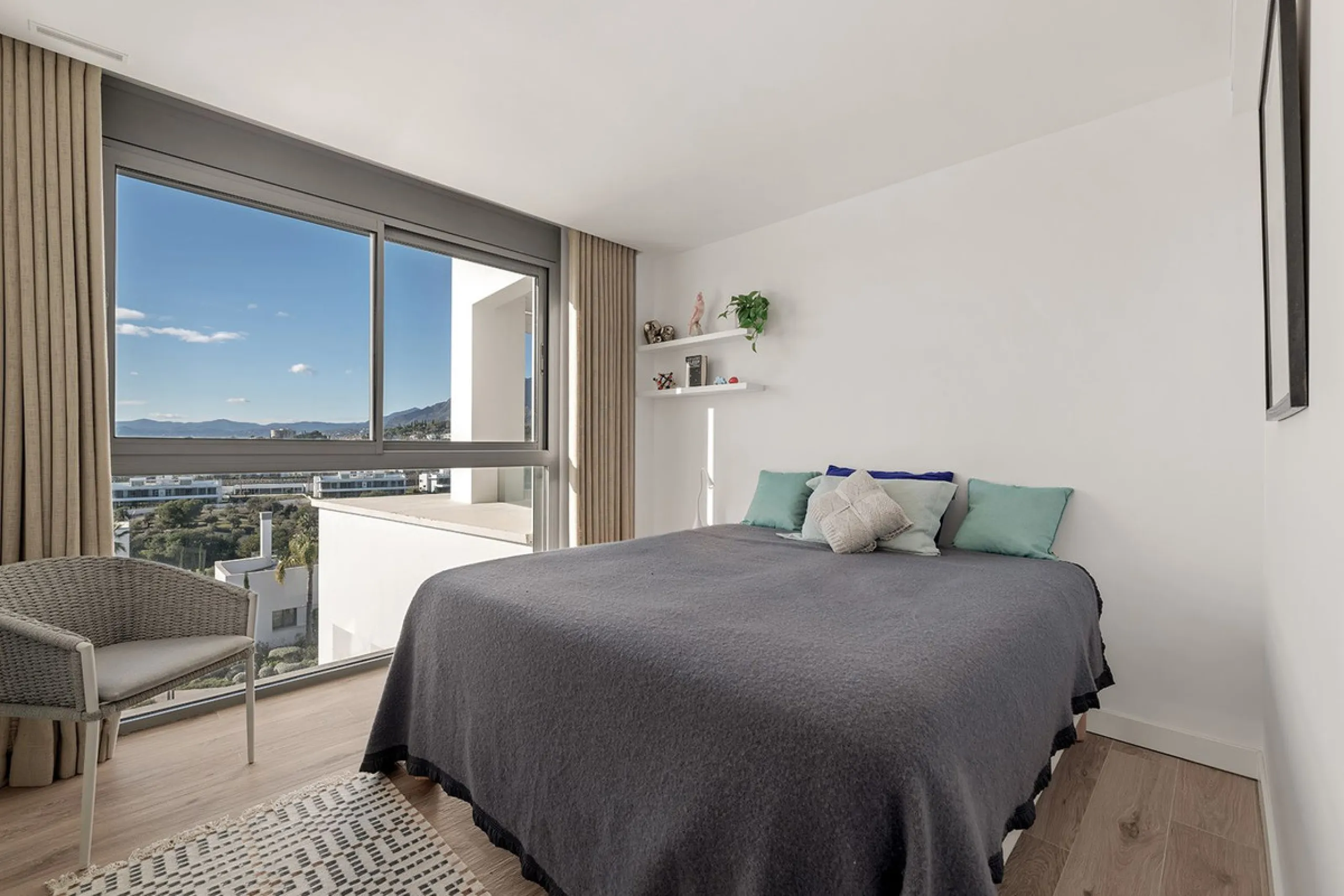 Situated in a gated development next to Santa Clara golf and minutes away from Marbella centre, this stunning modern penthouse has it all!