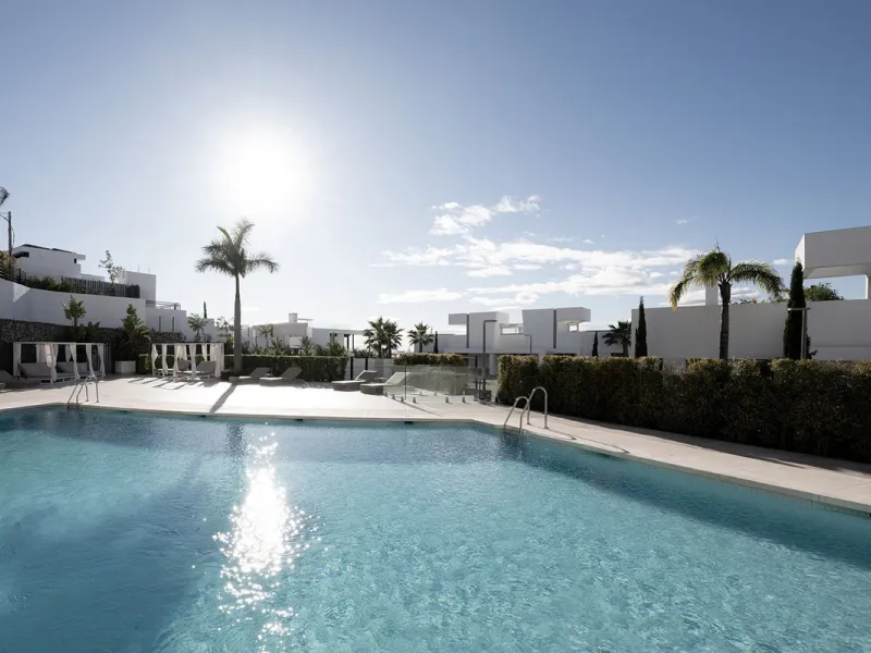Situated in a gated development next to Santa Clara golf and minutes away from Marbella centre, this stunning modern penthouse has it all!