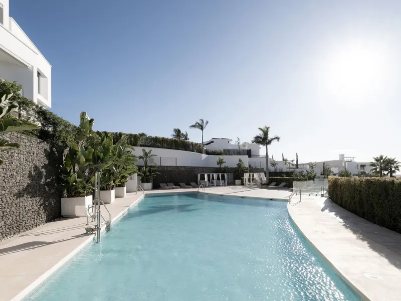 Situated in a gated development next to Santa Clara golf and minutes away from Marbella centre, this stunning modern penthouse has it all!