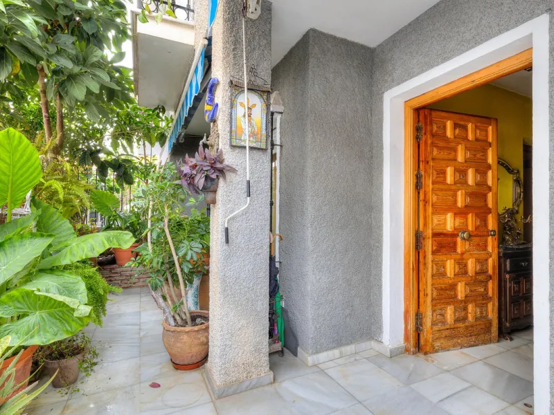 Prime location: Just 150m from the beach and close to all amenities.