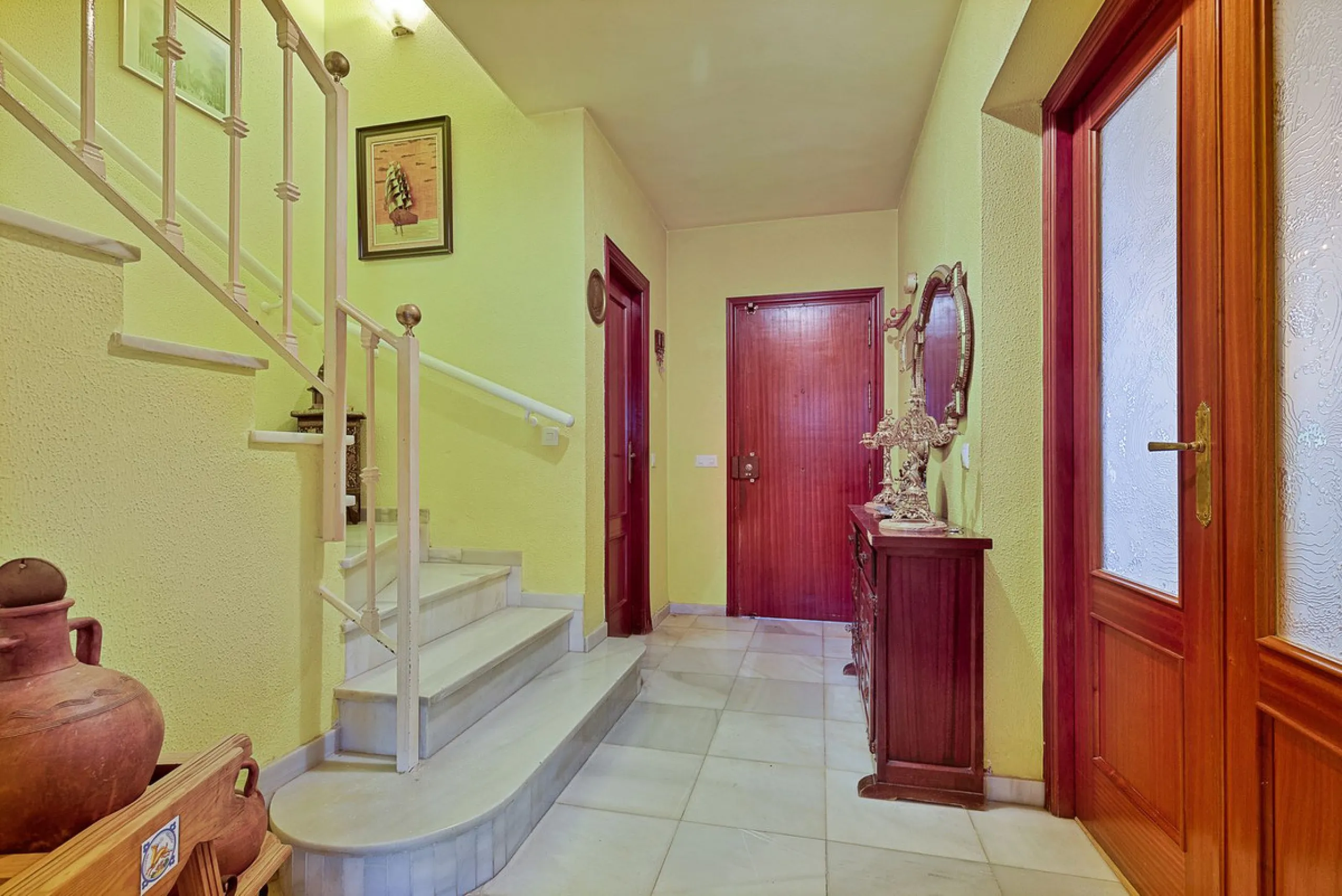 Prime location: Just 150m from the beach and close to all amenities.