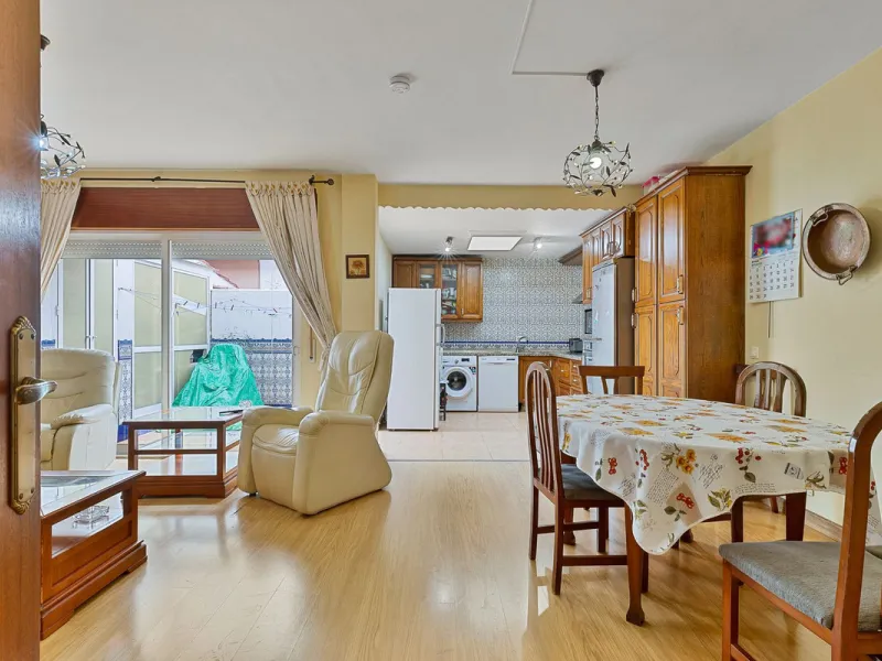 Prime location: Just 150m from the beach and close to all amenities.