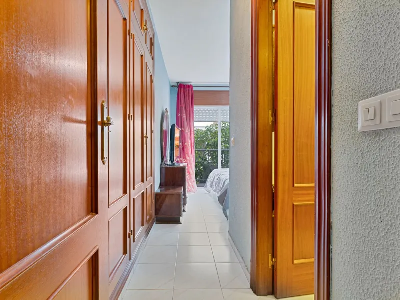 Prime location: Just 150m from the beach and close to all amenities.