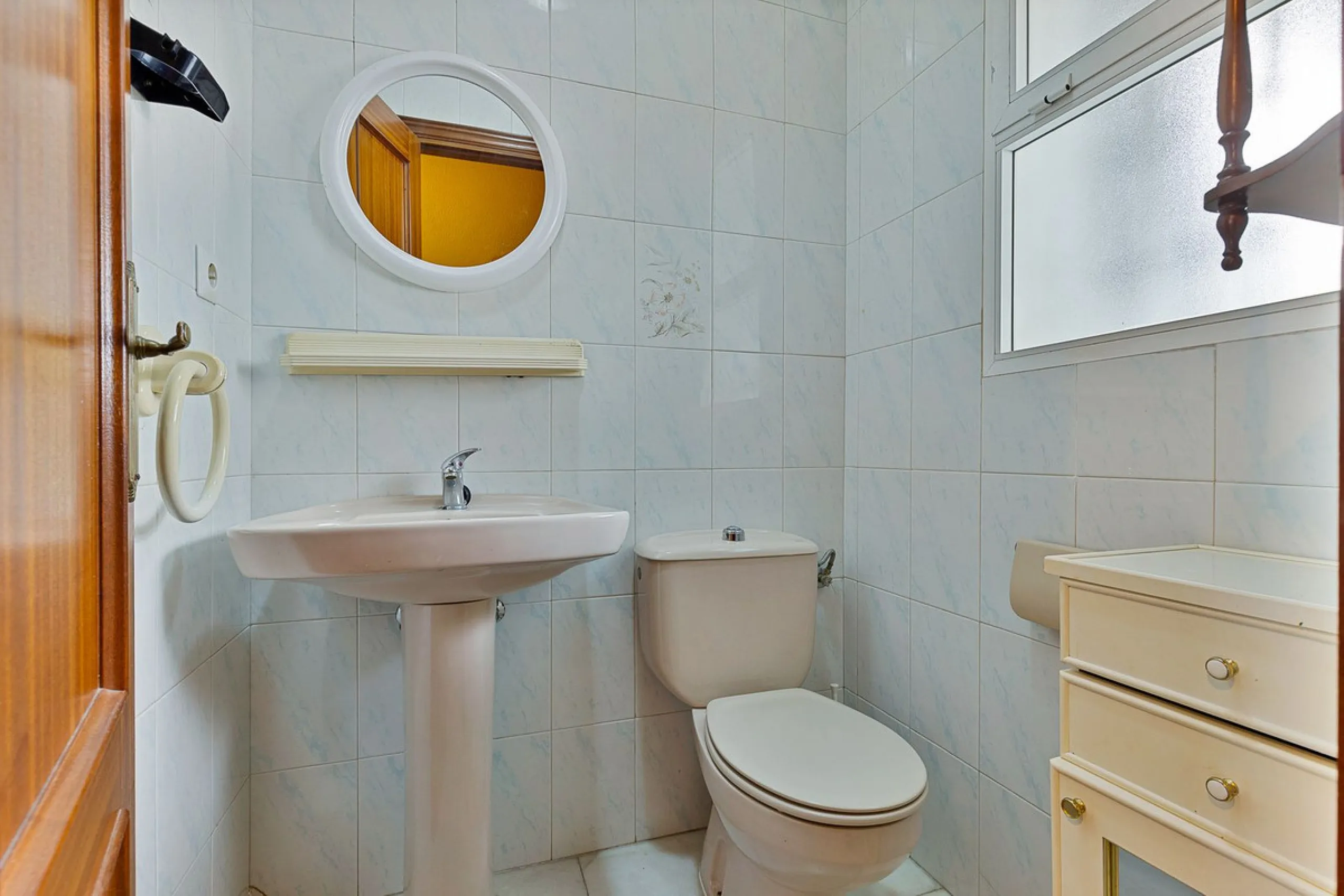 Prime location: Just 150m from the beach and close to all amenities.