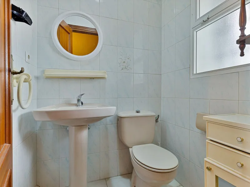 Prime location: Just 150m from the beach and close to all amenities.