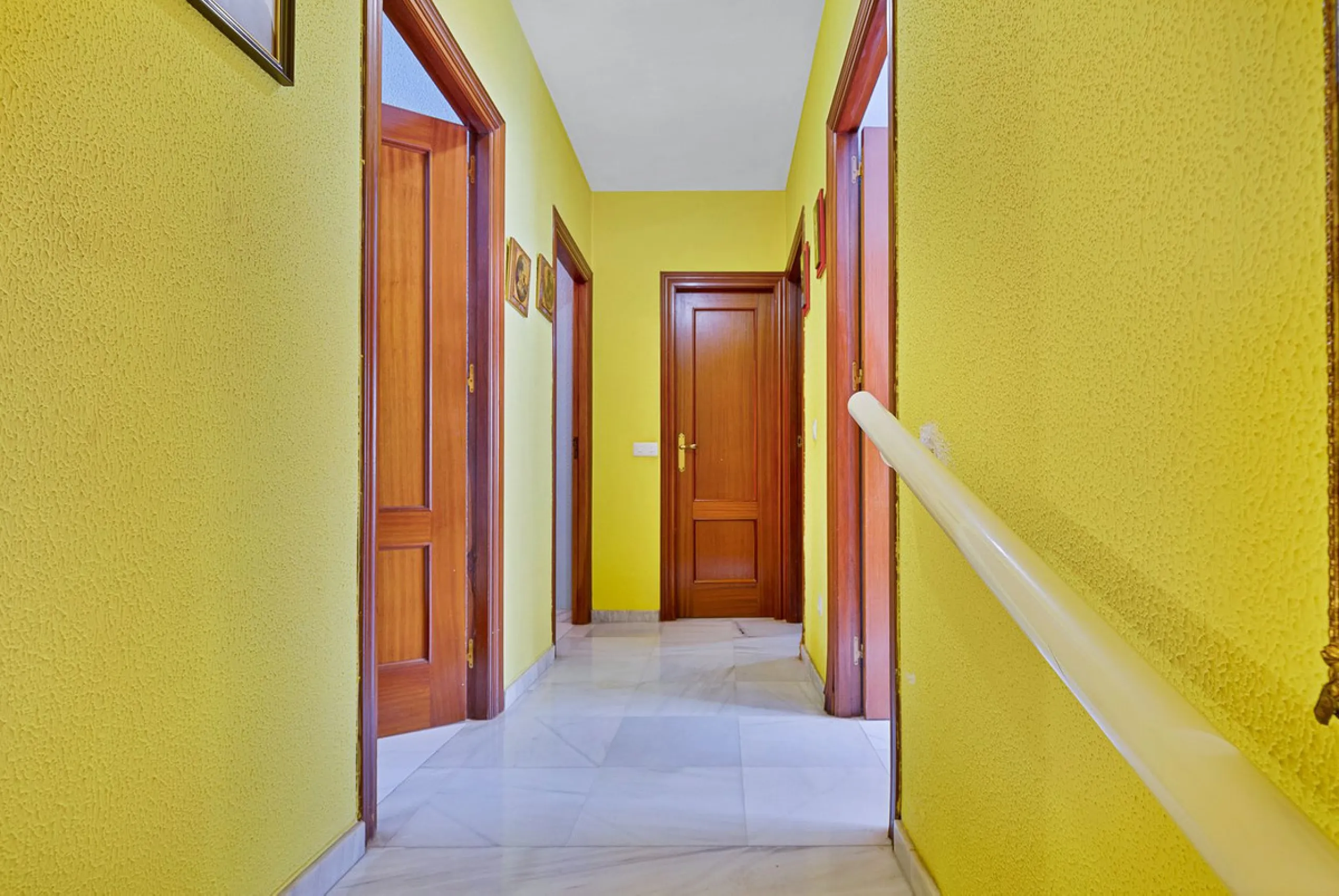 Prime location: Just 150m from the beach and close to all amenities.