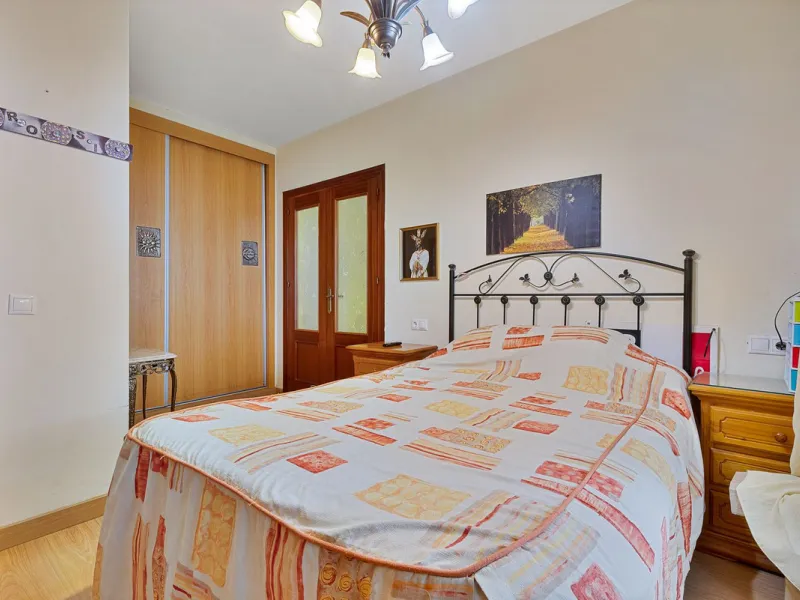 Prime location: Just 150m from the beach and close to all amenities.
