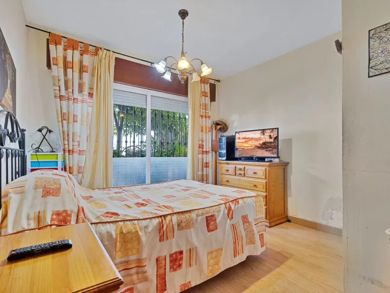 Prime location: Just 150m from the beach and close to all amenities.