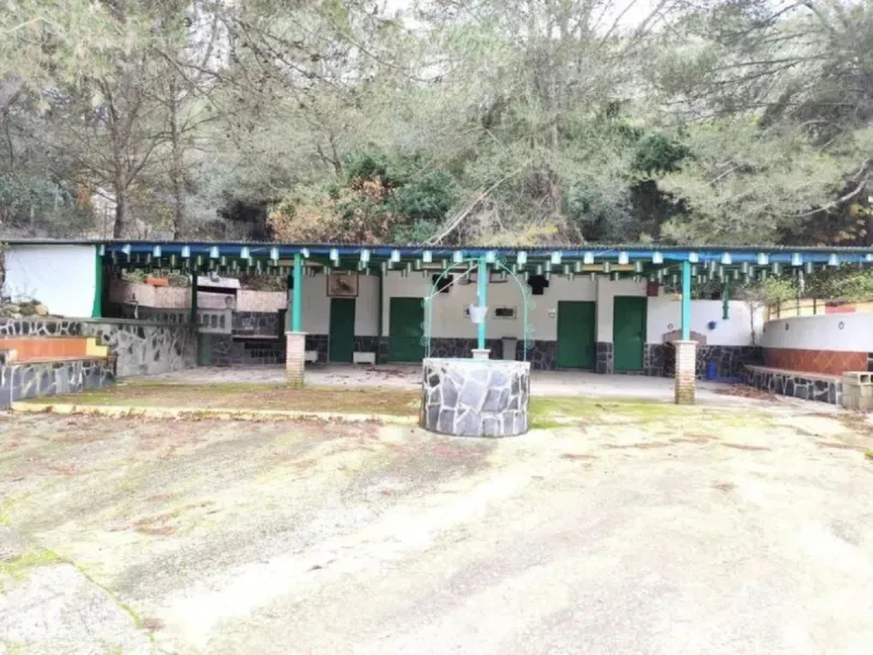 Very special countryside estate located just 15 minutes from Marbella, on the road that connects Marbella with Ojén and Monda.