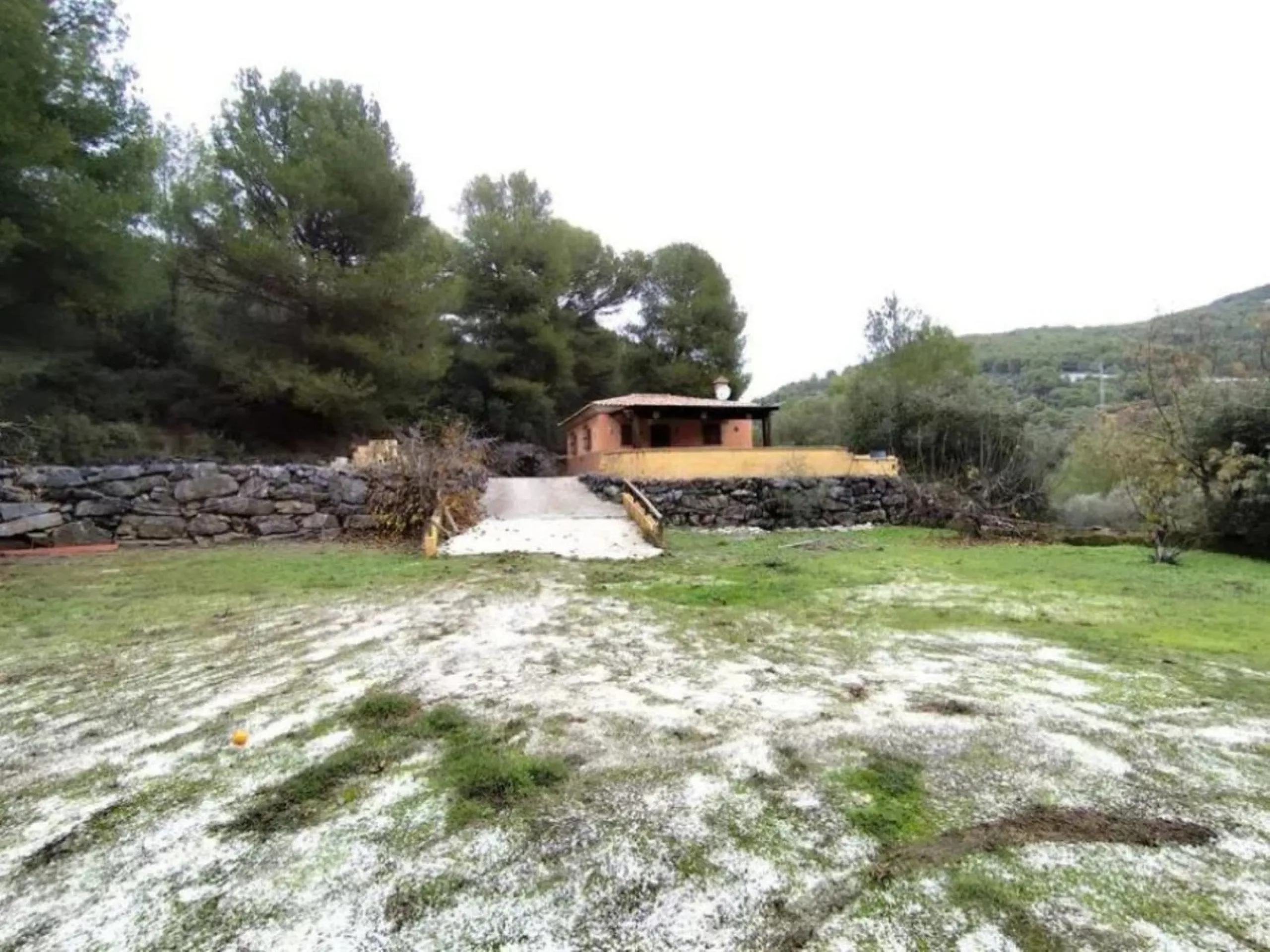 Very special countryside estate located just 15 minutes from Marbella, on the road that connects Marbella with Ojén and Monda.