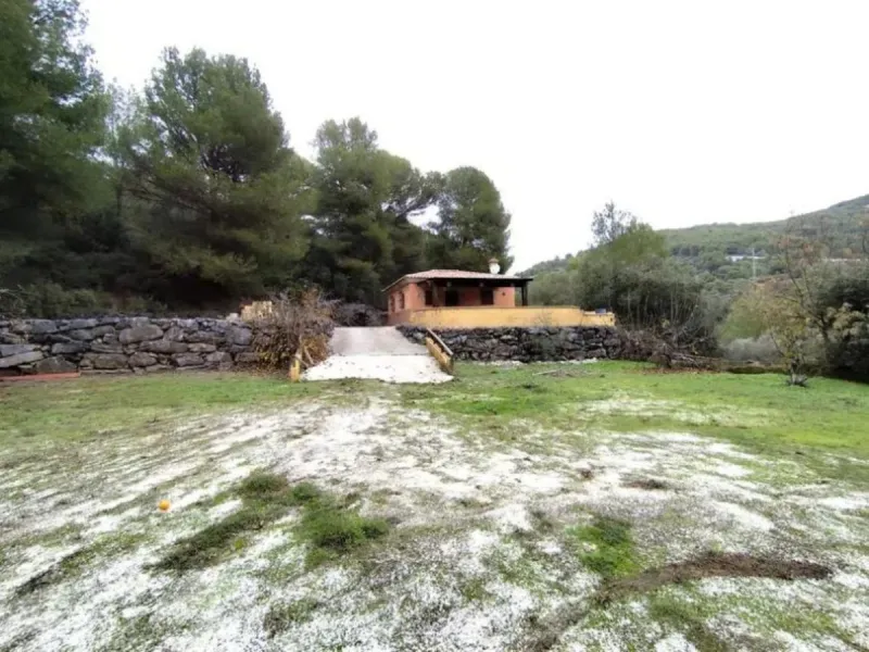 Very special countryside estate located just 15 minutes from Marbella, on the road that connects Marbella with Ojén and Monda.