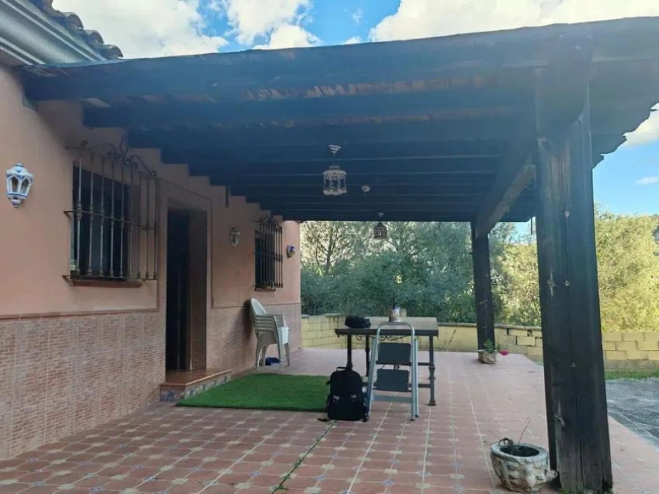 Very special countryside estate located just 15 minutes from Marbella, on the road that connects Marbella with Ojén and Monda.