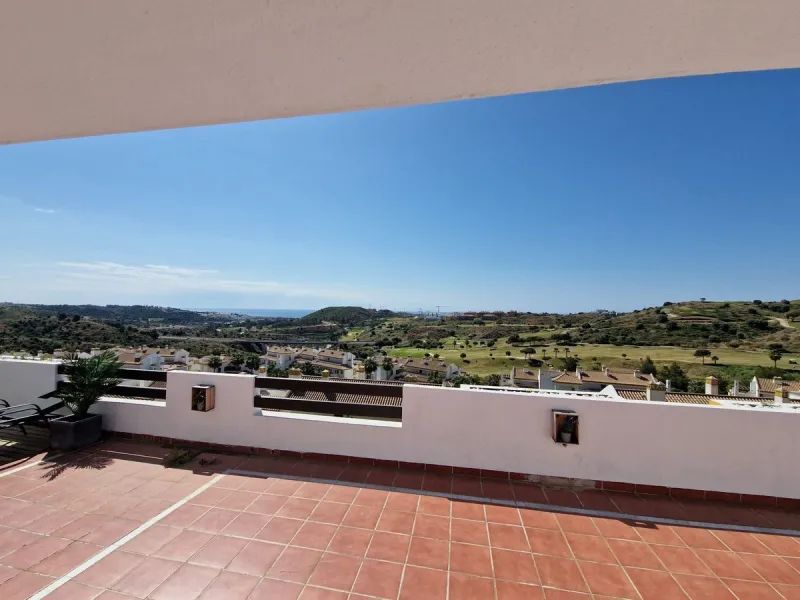 STUNNING PENTHOUSE IN CALANOVA GOLF, COSTA DEL SOL!