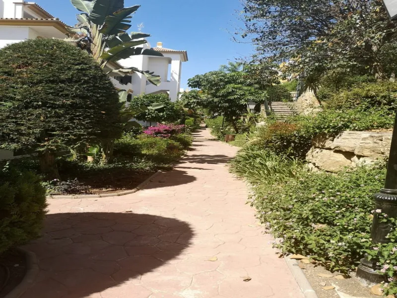STUNNING PENTHOUSE IN CALANOVA GOLF, COSTA DEL SOL!