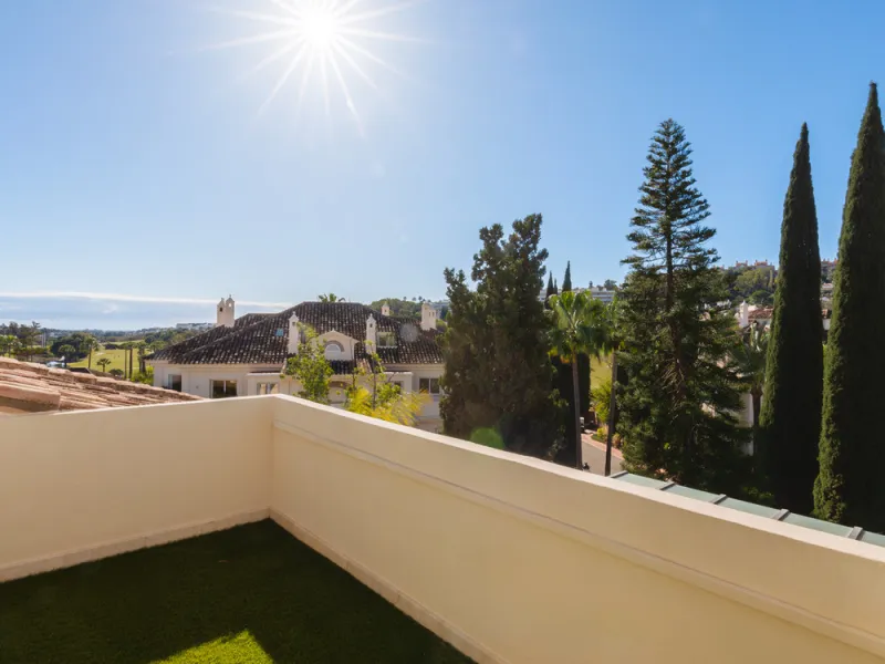 This exceptional and exquisitely designed southwest-facing duplex penthouse offers a stunning panoramic view of the award-winning gardens of Las Alamandas, in Nueva Andalucía, providing an ideal balance of sun and shade across its expansive terrace spaces