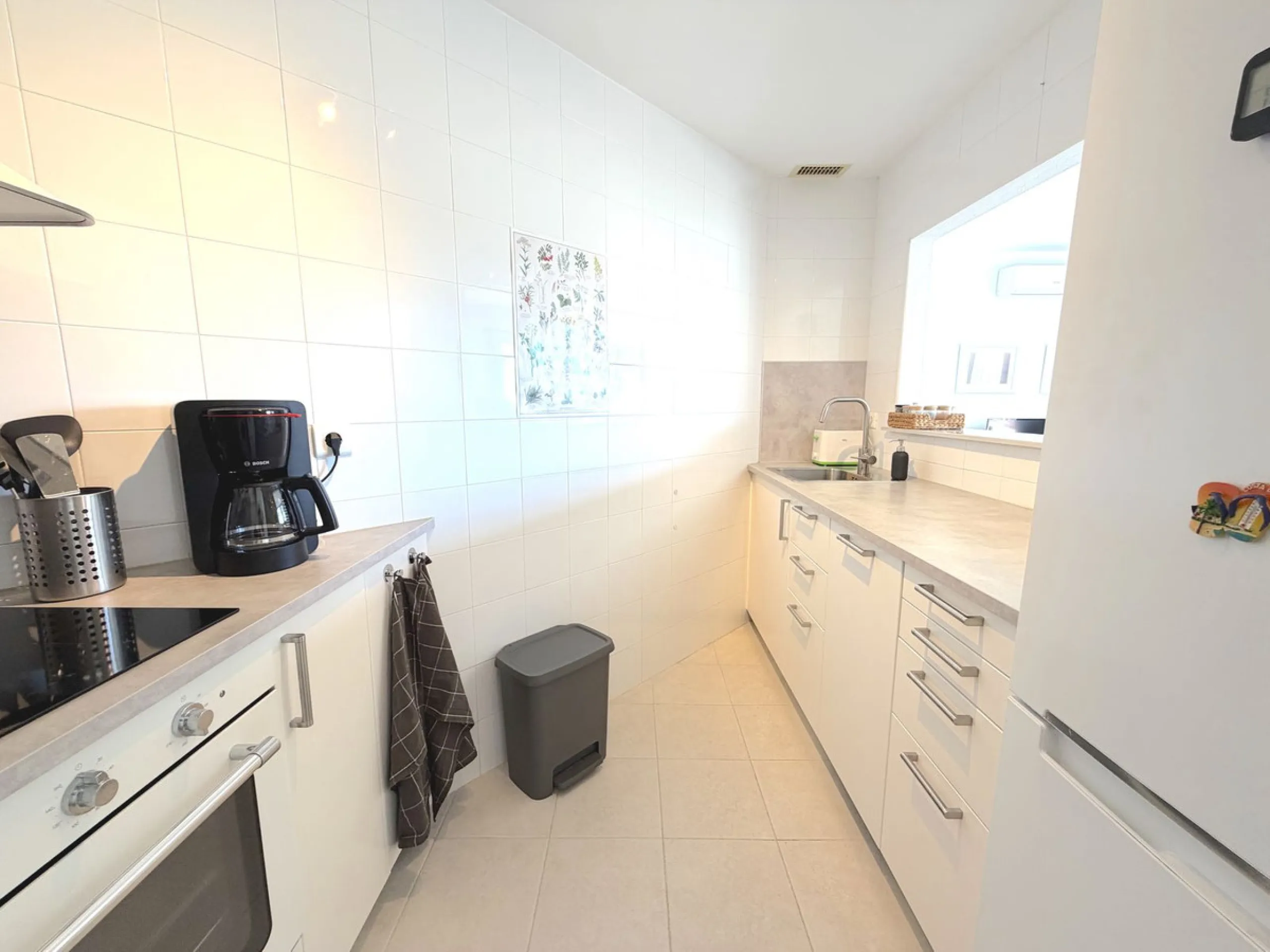 Modern 2-Bedroom Apartment in the Reserva del Higueron.