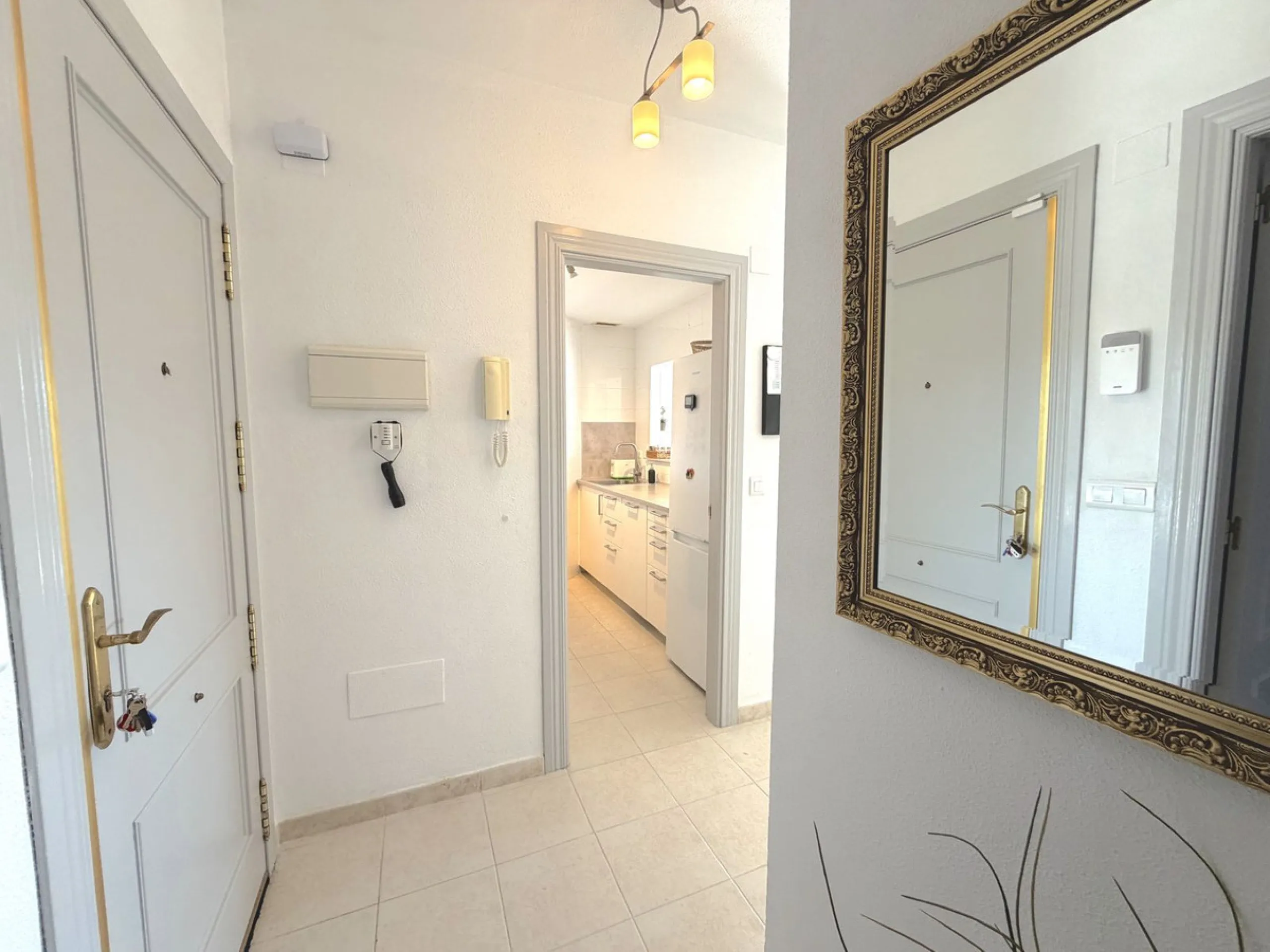 Modern 2-Bedroom Apartment in the Reserva del Higueron.