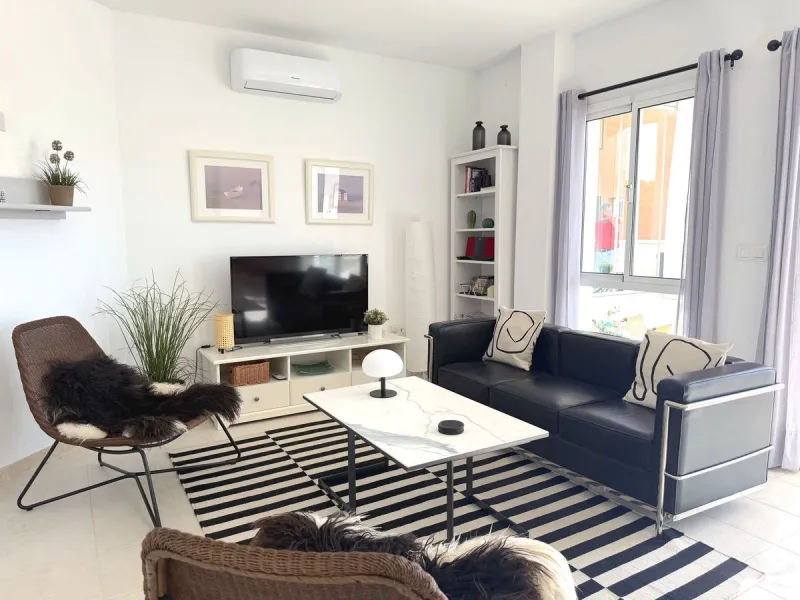 Modern 2-Bedroom Apartment in the Reserva del Higueron.